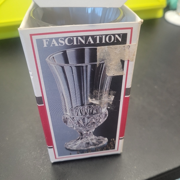 BRAND NEW Cristal De Flandre Crystal Cordial Glassware - Picture 2 of 8